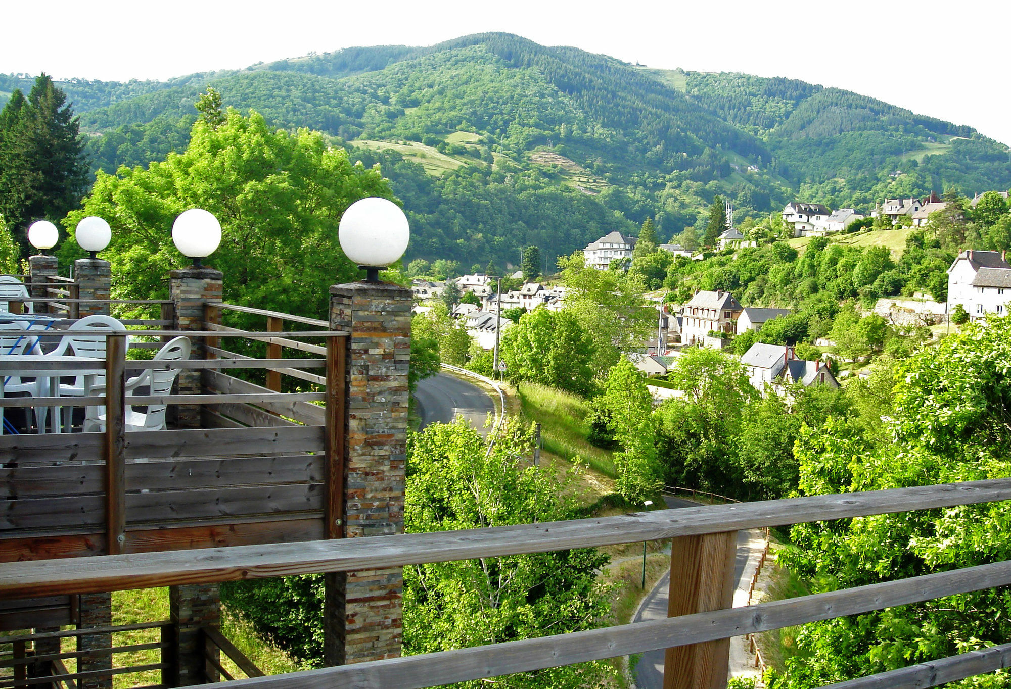 Residence Goelia Les Gorges De La Truyere Entraygues-sur-Truyere Exterior photo